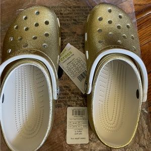 Crocs woman’s size 8 Glittery Gold